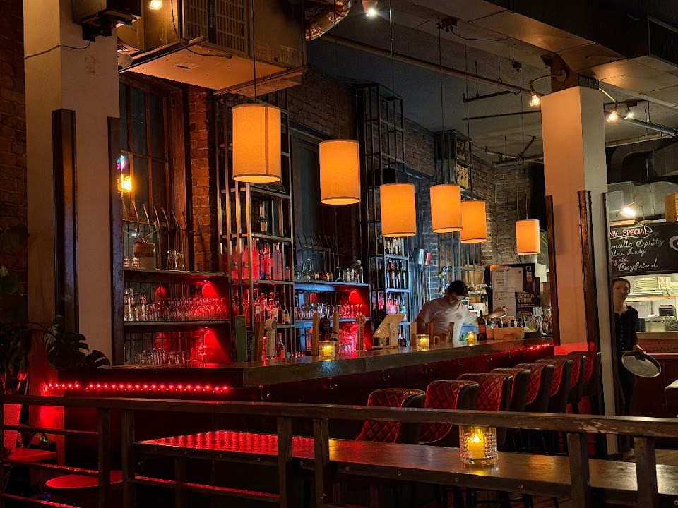 Alibi Room